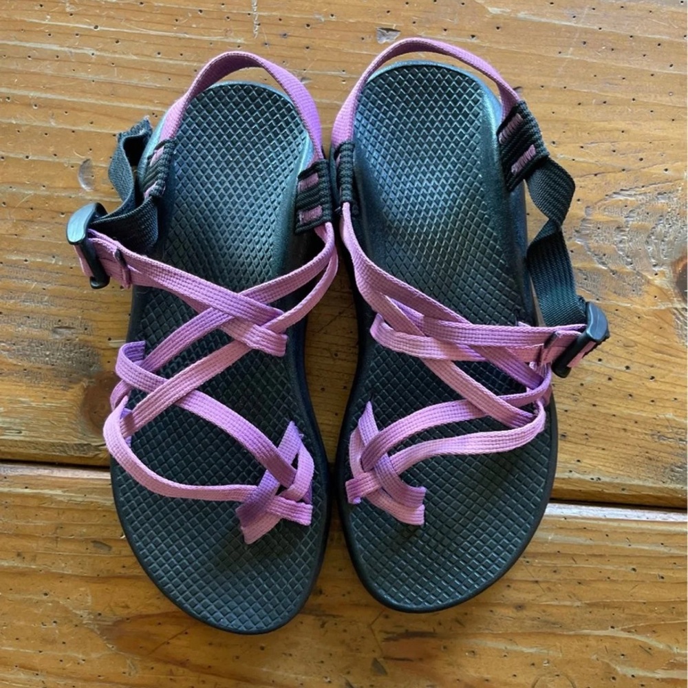 Chaco ZX2 in Awesome Condition Size 7